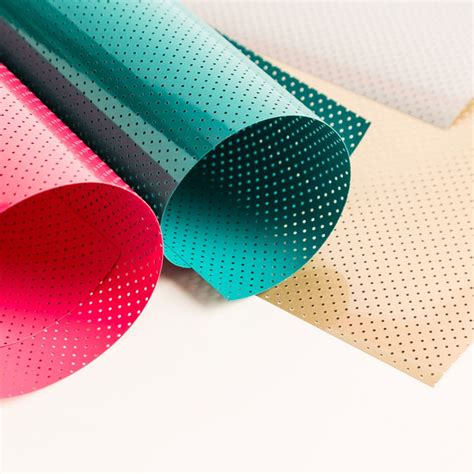 Cricut Everyday Iron-On 30x60cm (White Mesh); Excellent results on the widest variety of materials and projects; Use as is or layer with other colors for stunning grid-like effect